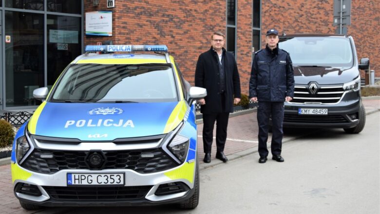 Myślenicka policja zyskała dwa nowe radiowozy