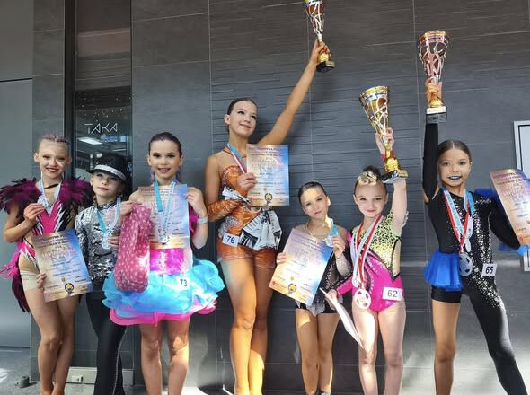 Lady Fitness Myślenice drugim drużynowym wicemistrzem Polski